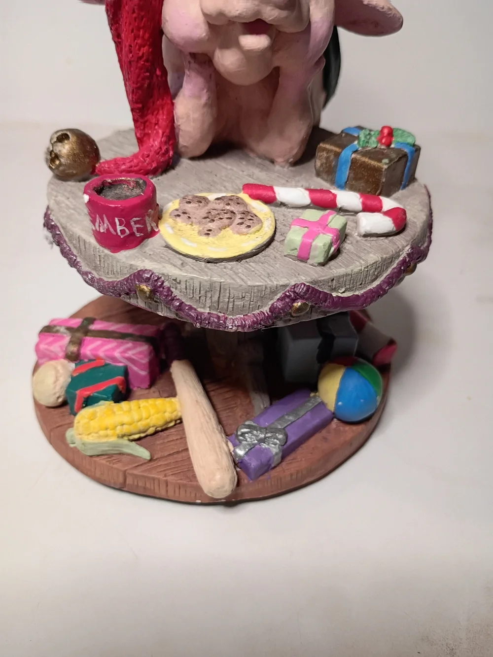 1993 Character Collectibles Pig A Month December Figure